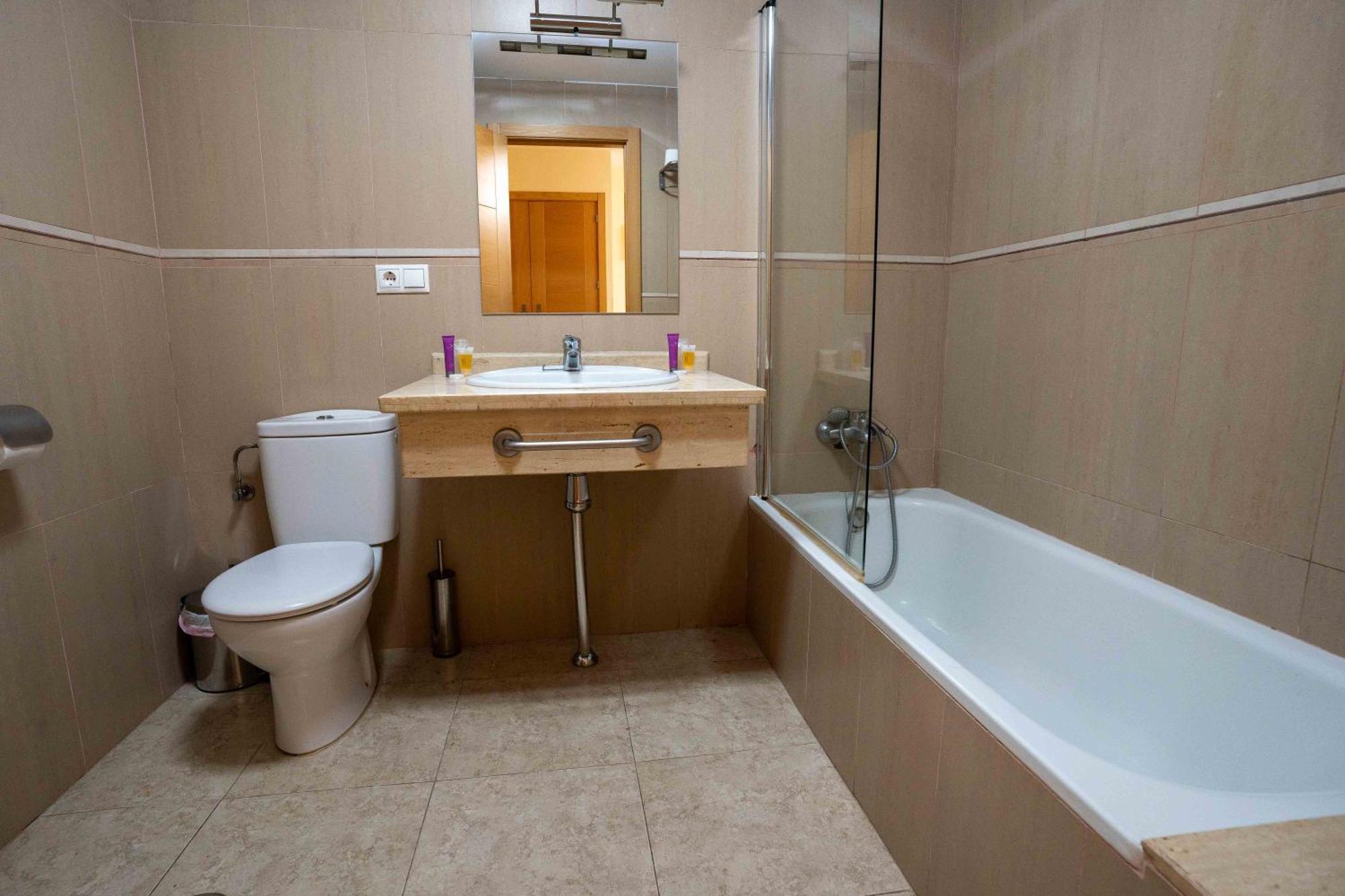 Hotel Sierra De Huesa Szoba fotó